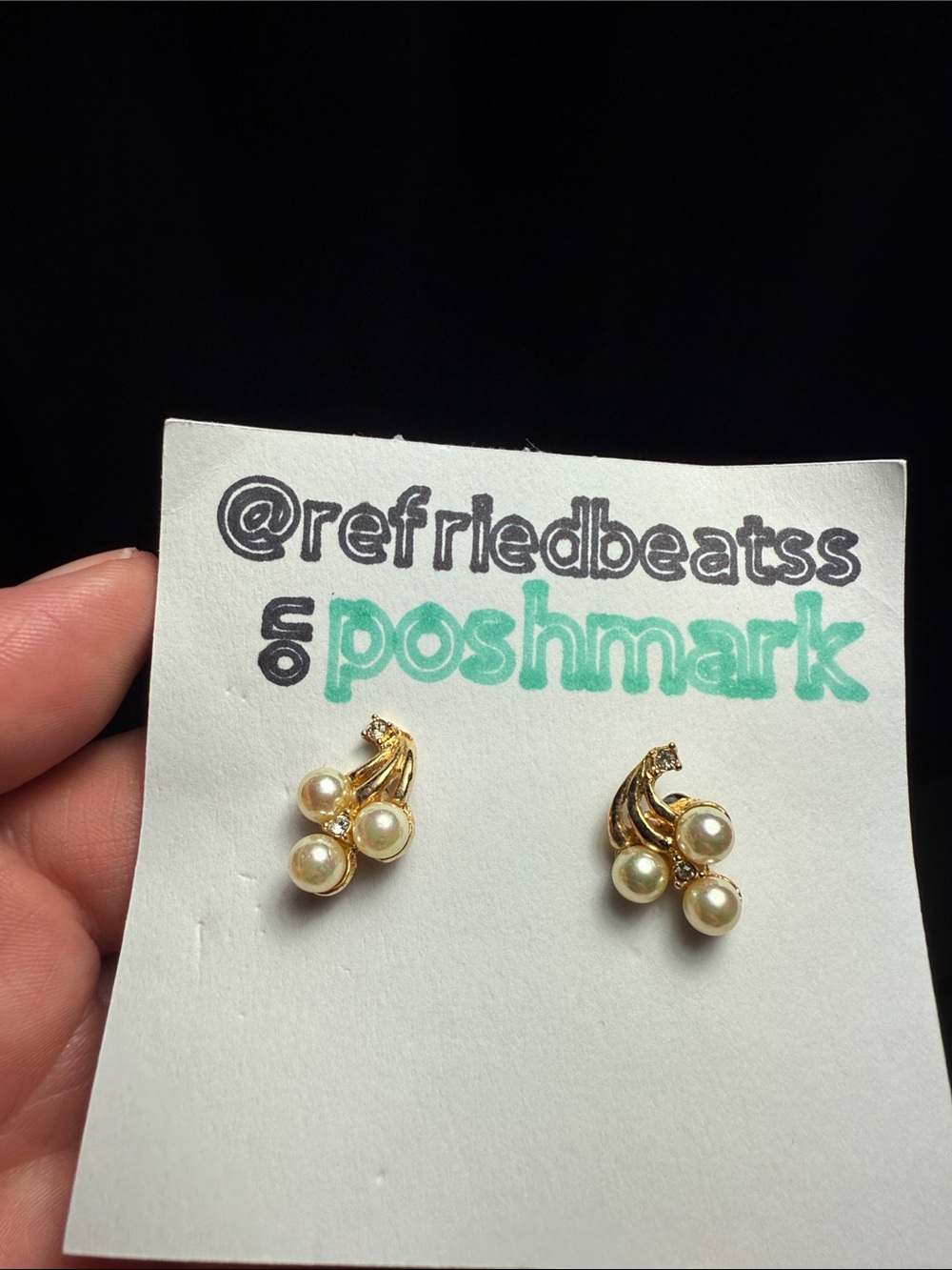Art & Accessories - Earrings